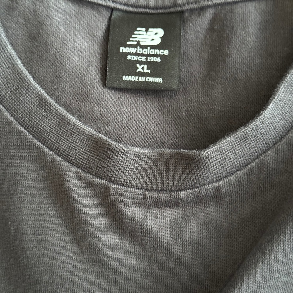 Limited Edition New Balance Jacob Rochester Charcoal Grey Graphic Tee, Size XL - Picture 4 of 4